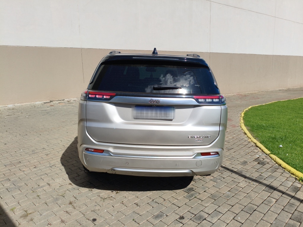 JEEP COMMANDER 1.3 T270 TURBO FLEX OVERLAND AT6