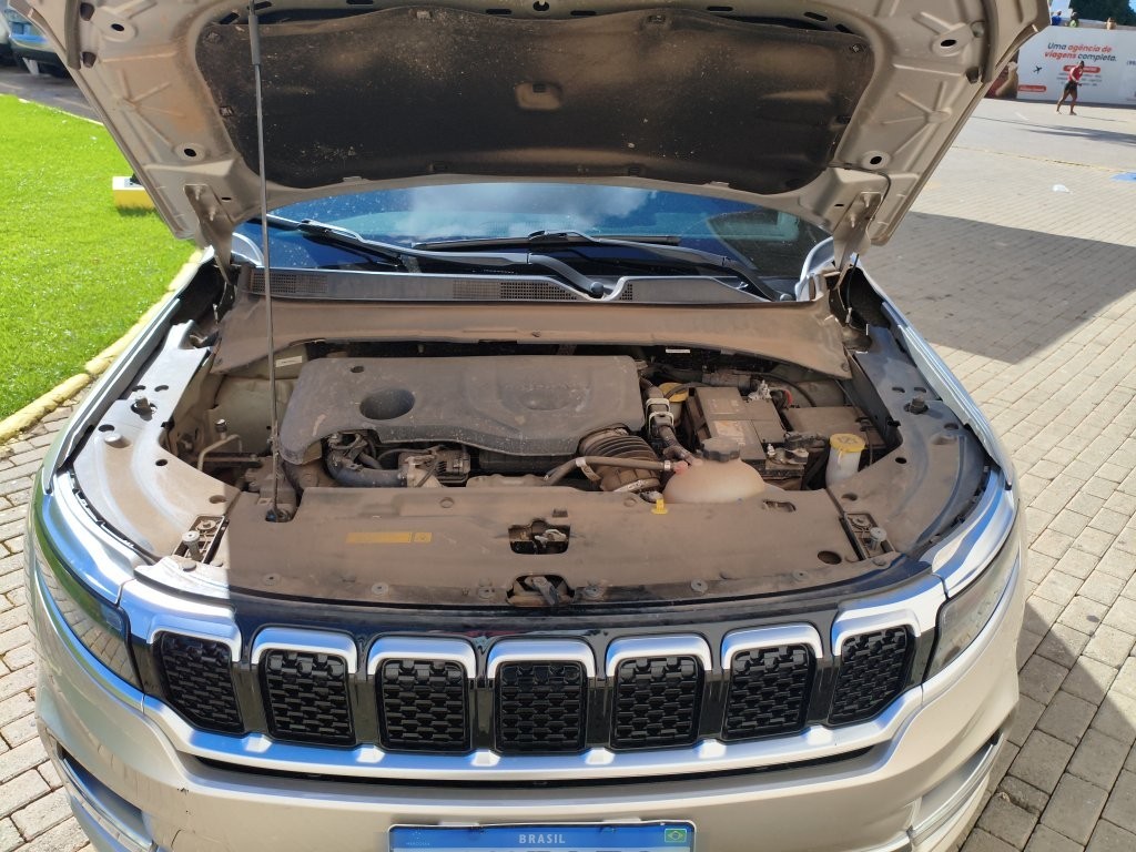 JEEP COMMANDER 1.3 T270 TURBO FLEX OVERLAND AT6