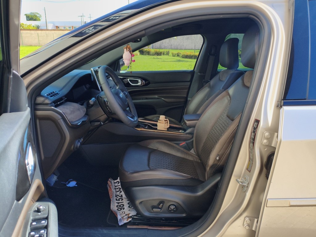 JEEP COMMANDER 1.3 T270 TURBO FLEX OVERLAND AT6