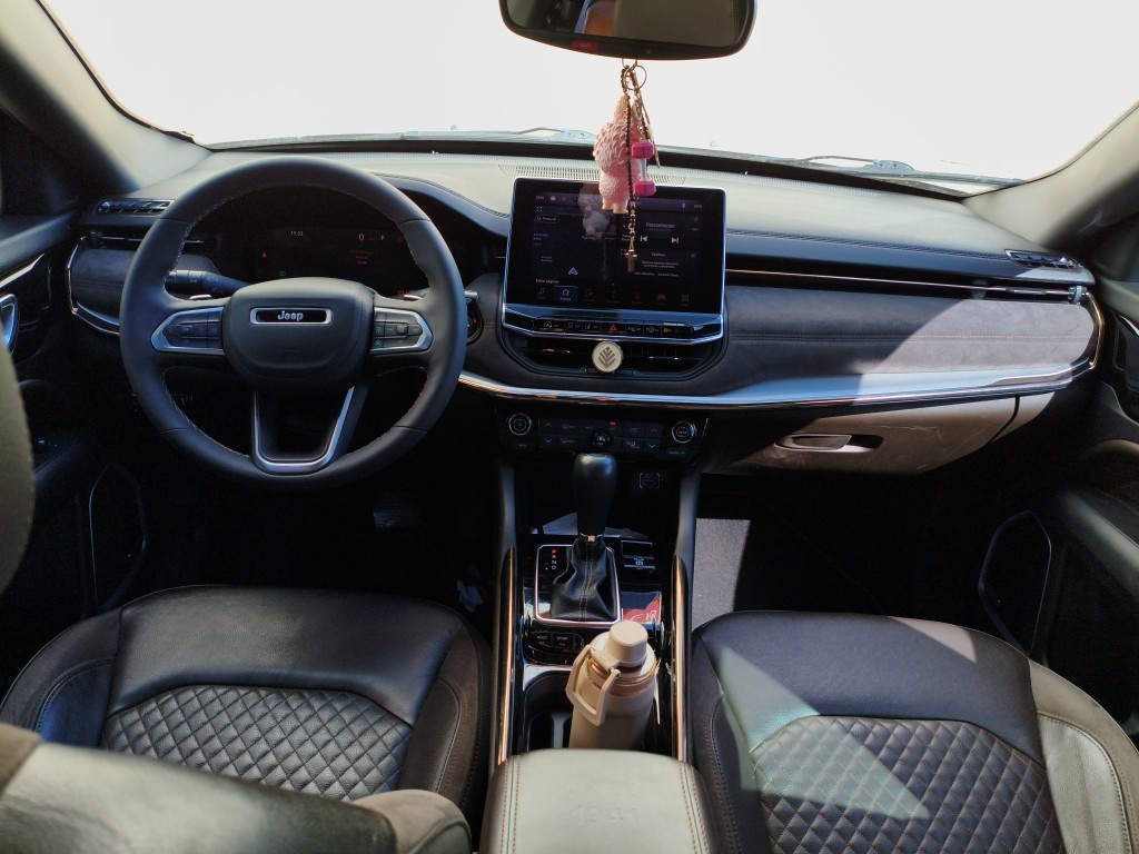 JEEP COMMANDER 1.3 T270 TURBO FLEX OVERLAND AT6