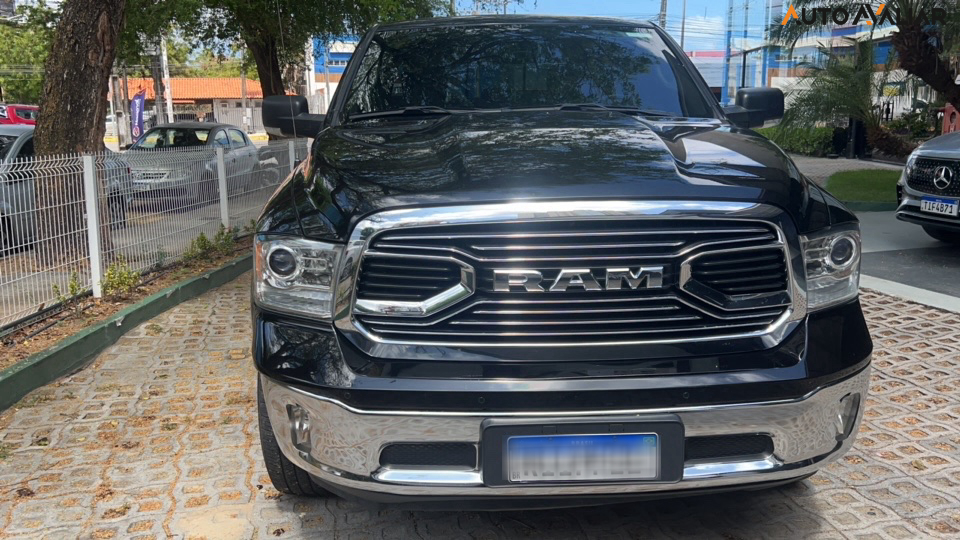 RAM CLASSIC 5.7 V8 GASOLINA LARAMIE CD 4X4 AUTOMATICO