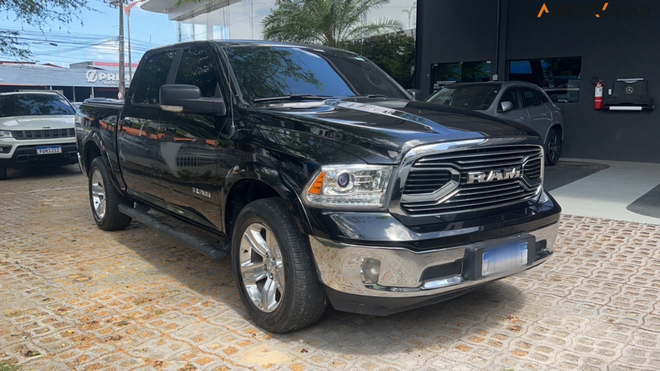 RAM CLASSIC 5.7 V8 GASOLINA LARAMIE CD 4X4 AUTOMATICO
