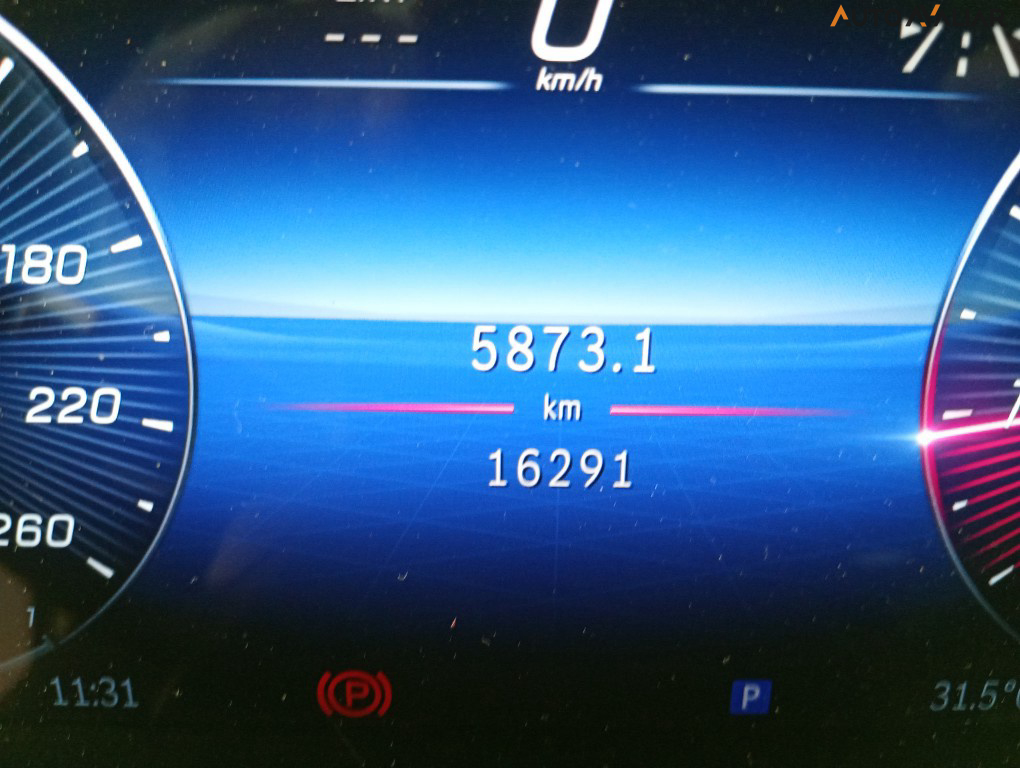 MERCEDES-BENZ GLB 220 2.0 MHEV AMG LINE 4MATIC 8G-DCT