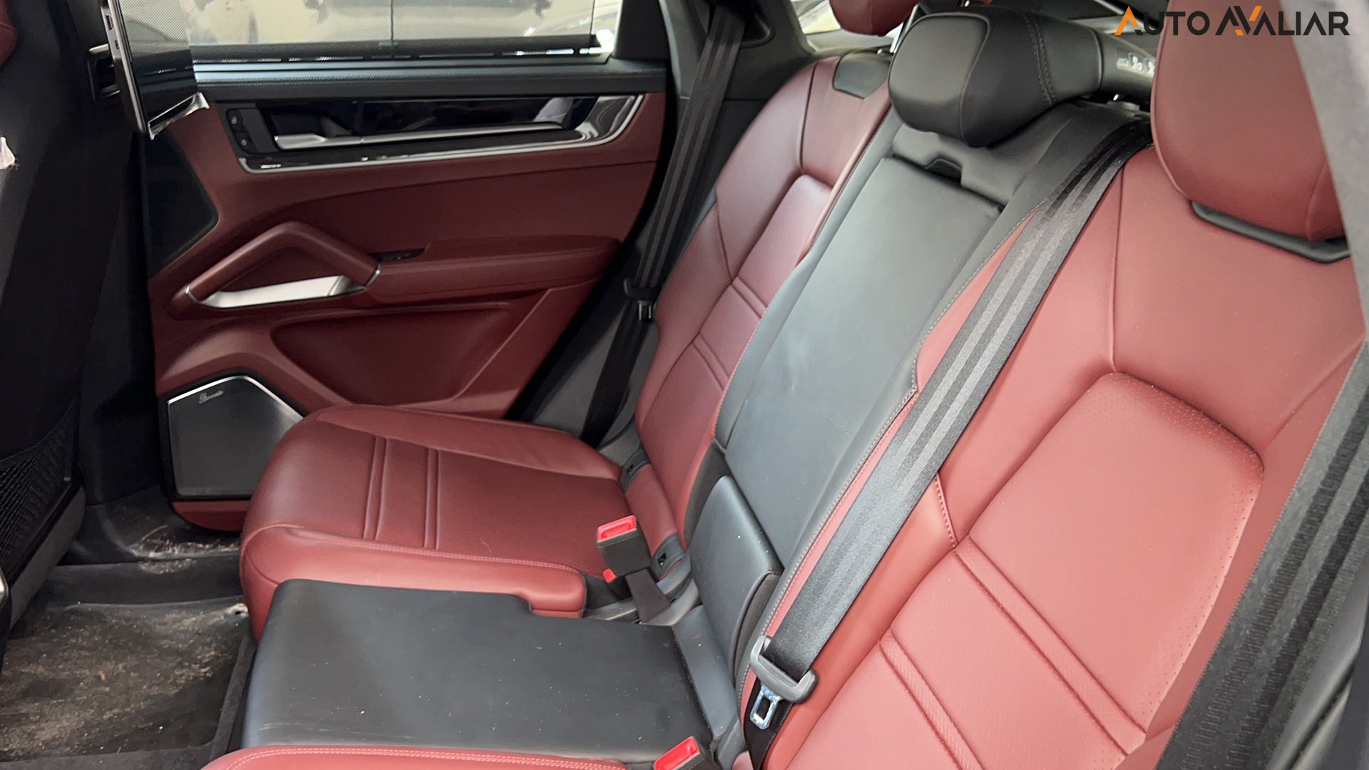 PORSCHE CAYENNE 4.0 V8 E-HYBRID TURBO COUP&Eacute; AWD TIPTRONIC S