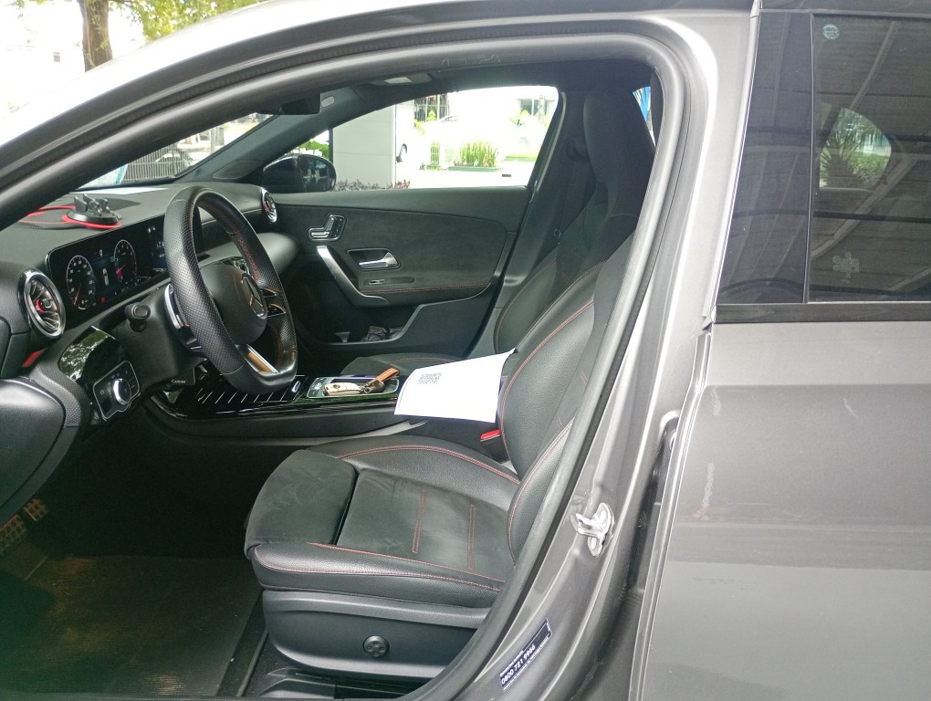 MERCEDES-BENZ A 200 1.3 CGI GASOLINA AMG LINE 7G-DCT