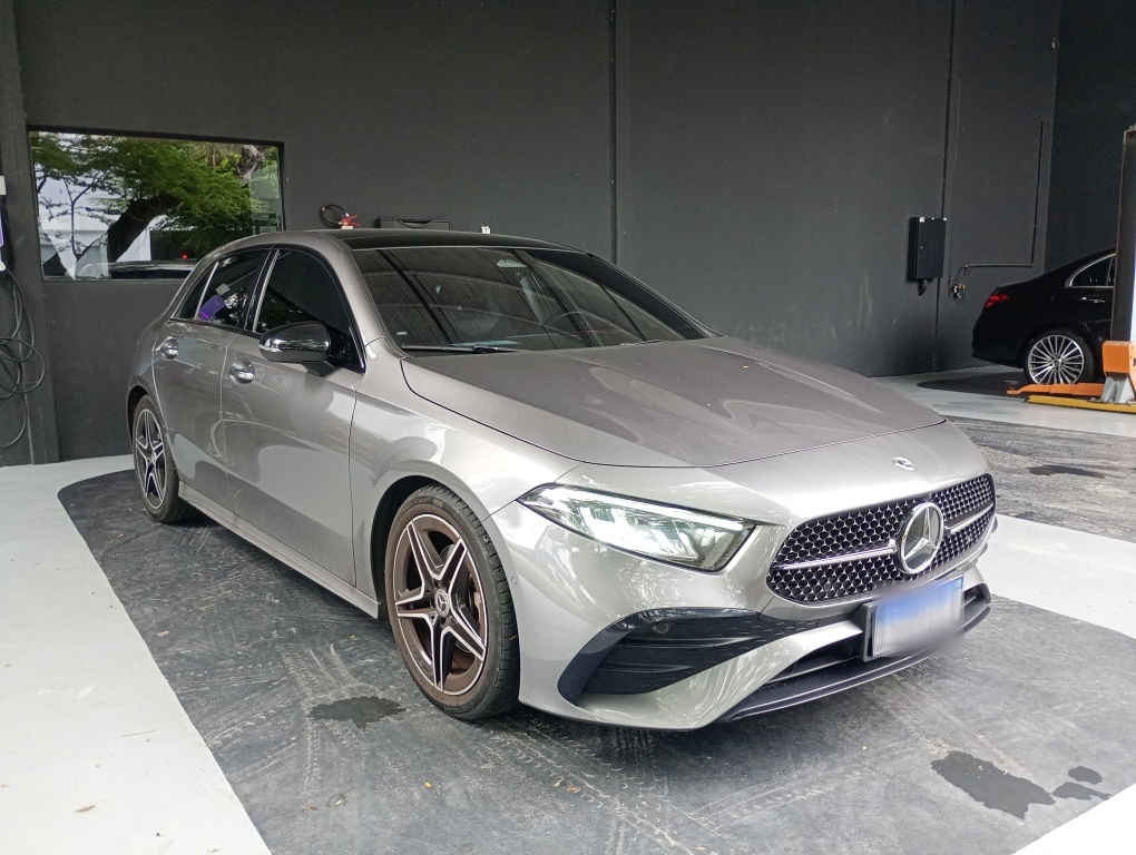 MERCEDES-BENZ A 200 1.3 CGI GASOLINA AMG LINE 7G-DCT