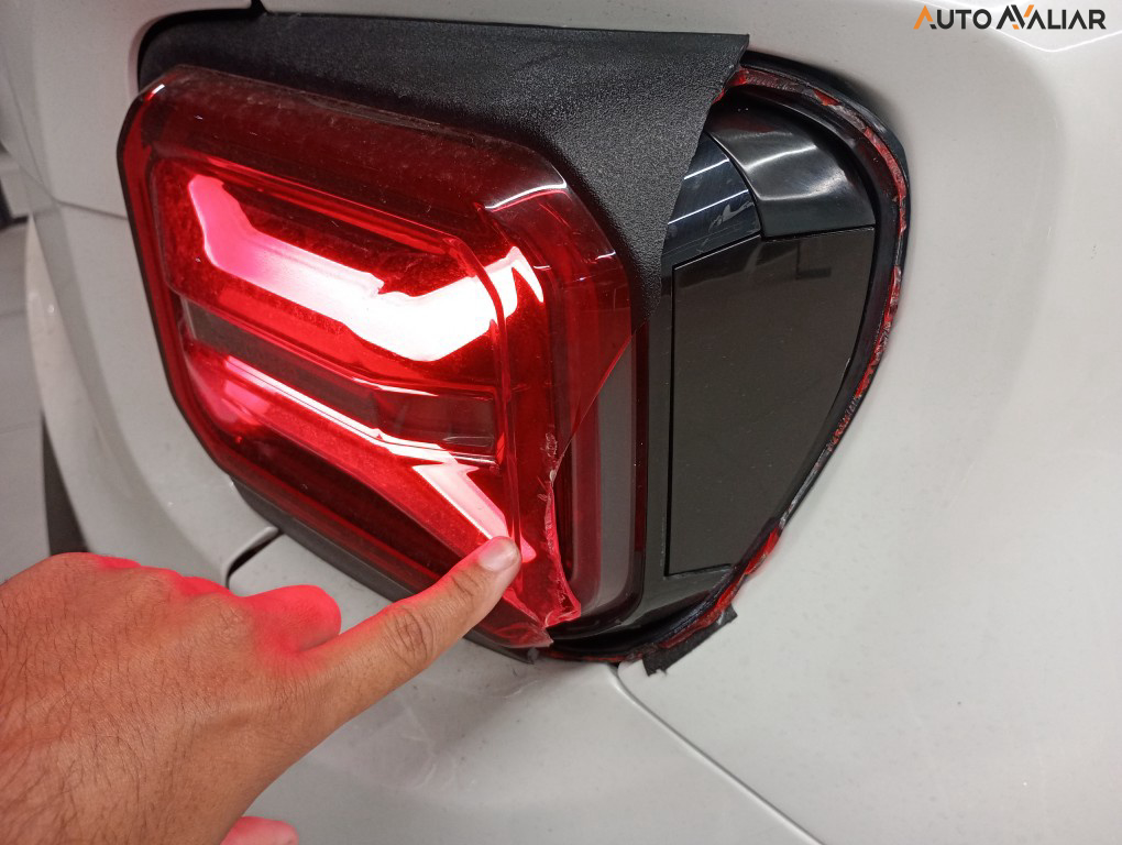 JEEP RENEGADE 1.3 T270 TURBO FLEX SAHARA AT6