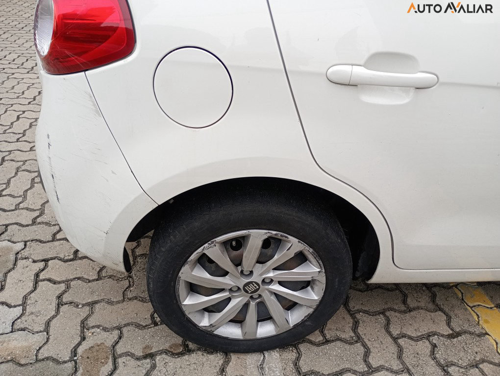 FIAT PALIO 1.6 MPI ESSENCE 16V FLEX 4P AUTOMATIZADO