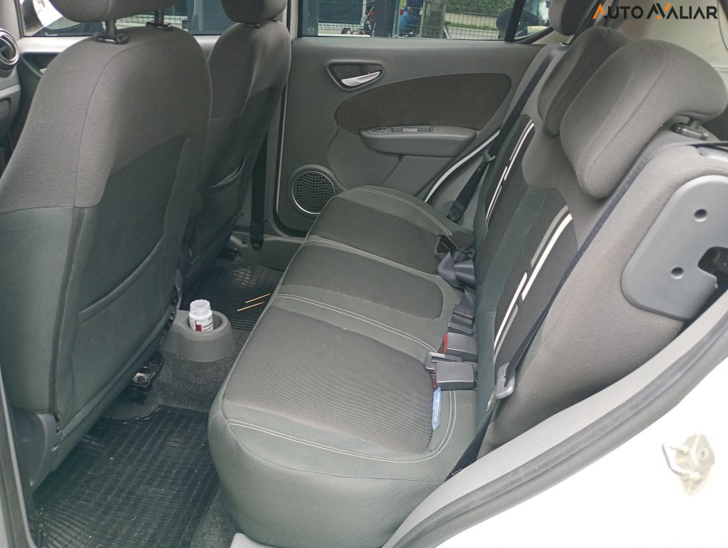 FIAT PALIO 1.6 MPI ESSENCE 16V FLEX 4P AUTOMATIZADO