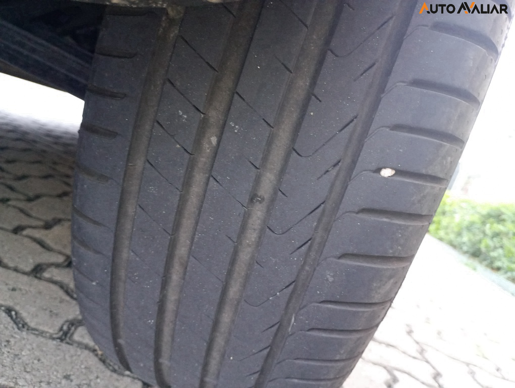 JEEP RENEGADE 1.3 T270 TURBO FLEX LONGITUDE AT6