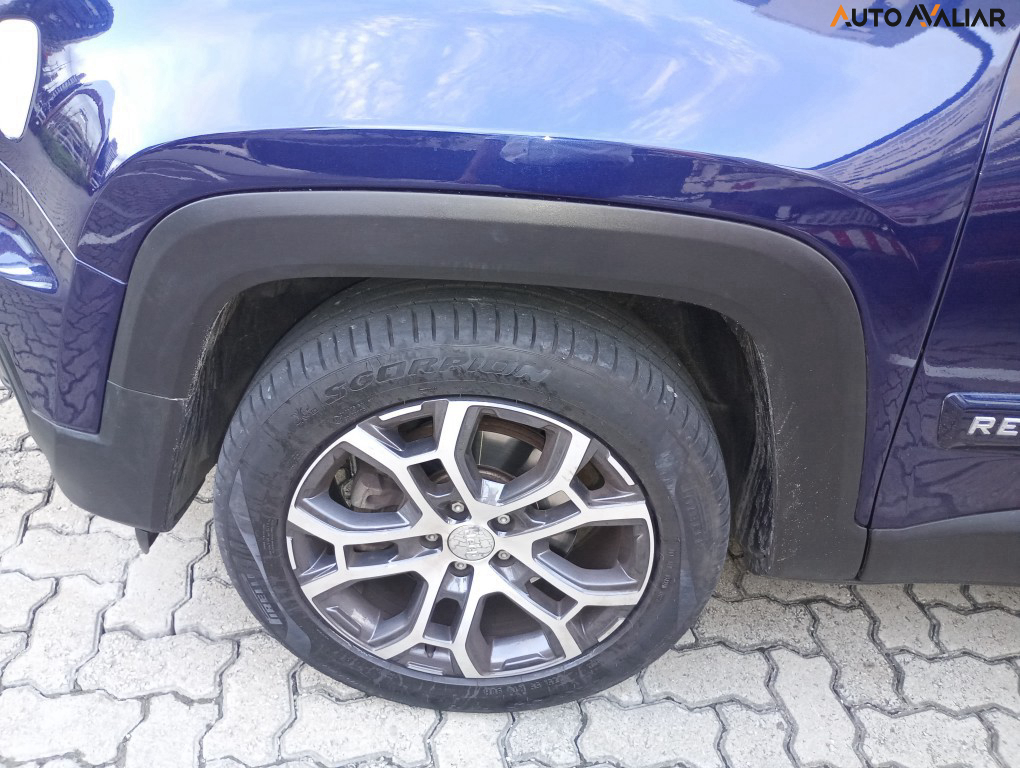 JEEP RENEGADE 1.3 T270 TURBO FLEX LONGITUDE AT6