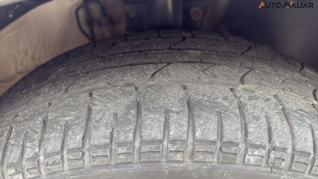 VOLKSWAGEN FOX 1.6 MSI COMFORTLINE 8V FLEX 4P AUTOMATIZADO