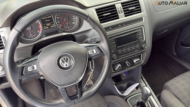 VOLKSWAGEN FOX 1.6 MSI COMFORTLINE 8V FLEX 4P AUTOMATIZADO