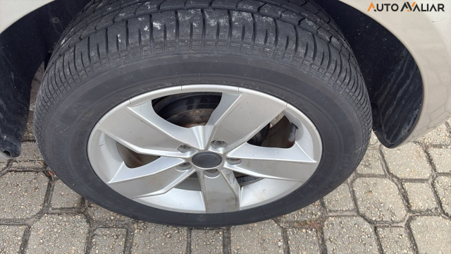 VOLKSWAGEN FOX 1.6 MSI COMFORTLINE 8V FLEX 4P AUTOMATIZADO