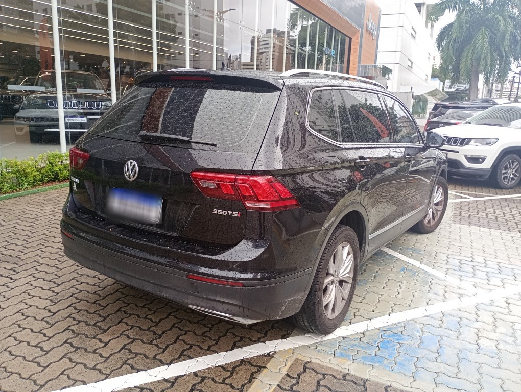 VOLKSWAGEN TIGUAN 1.4 250 TSI TOTAL FLEX ALLSPACE COMFORTLINE TIPTRONIC