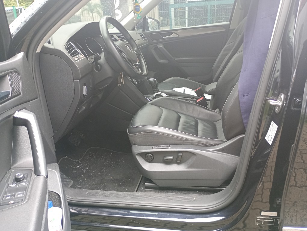 VOLKSWAGEN TIGUAN 1.4 250 TSI TOTAL FLEX ALLSPACE COMFORTLINE TIPTRONIC