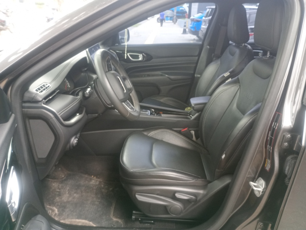 JEEP COMPASS 1.3 T270 TURBO FLEX LONGITUDE AT6