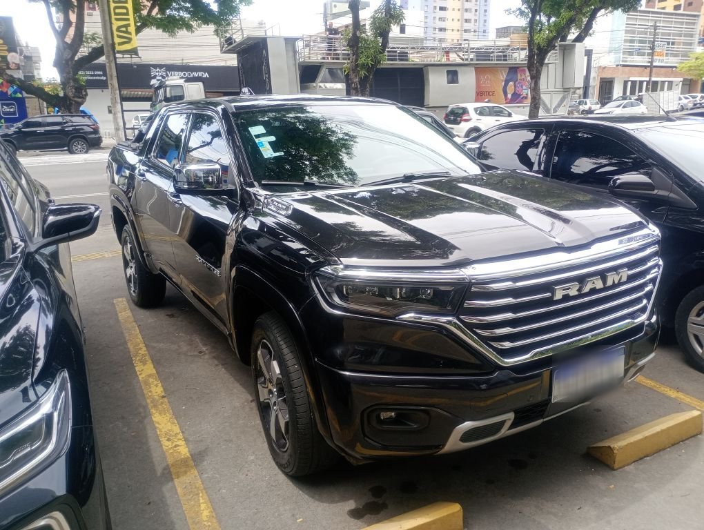 RAM RAMPAGE 2.0 TURBO DIESEL LARAMIE 4X4 AUTOMÁTICO