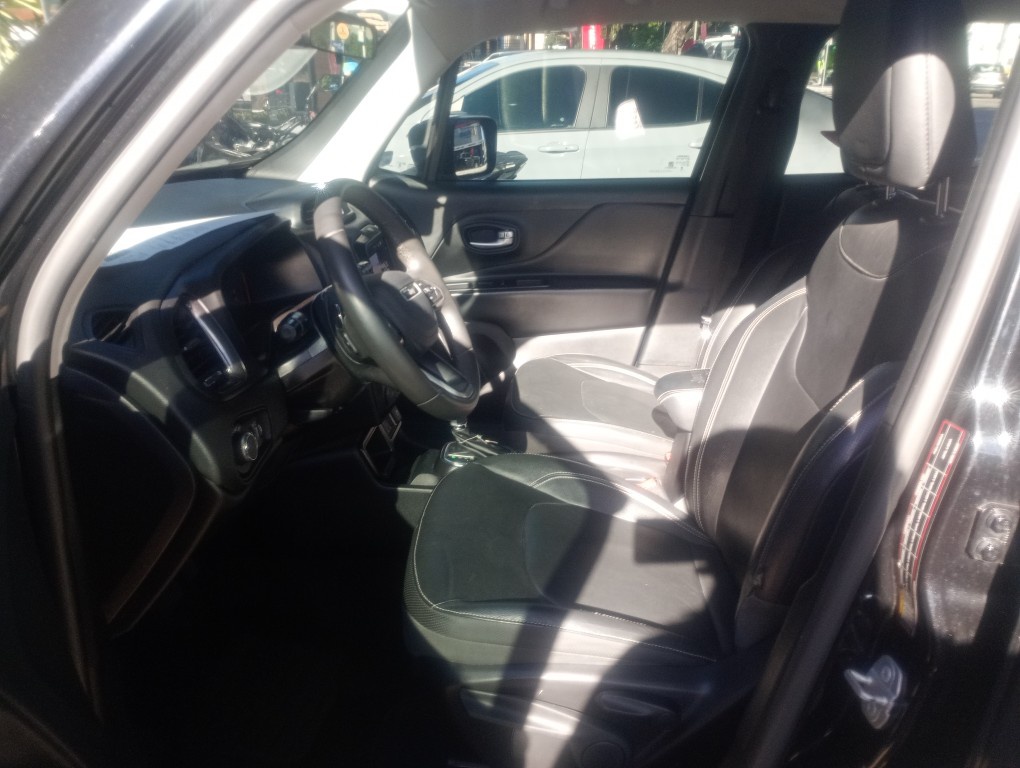 JEEP RENEGADE 1.3 T270 TURBO FLEX LONGITUDE AT6