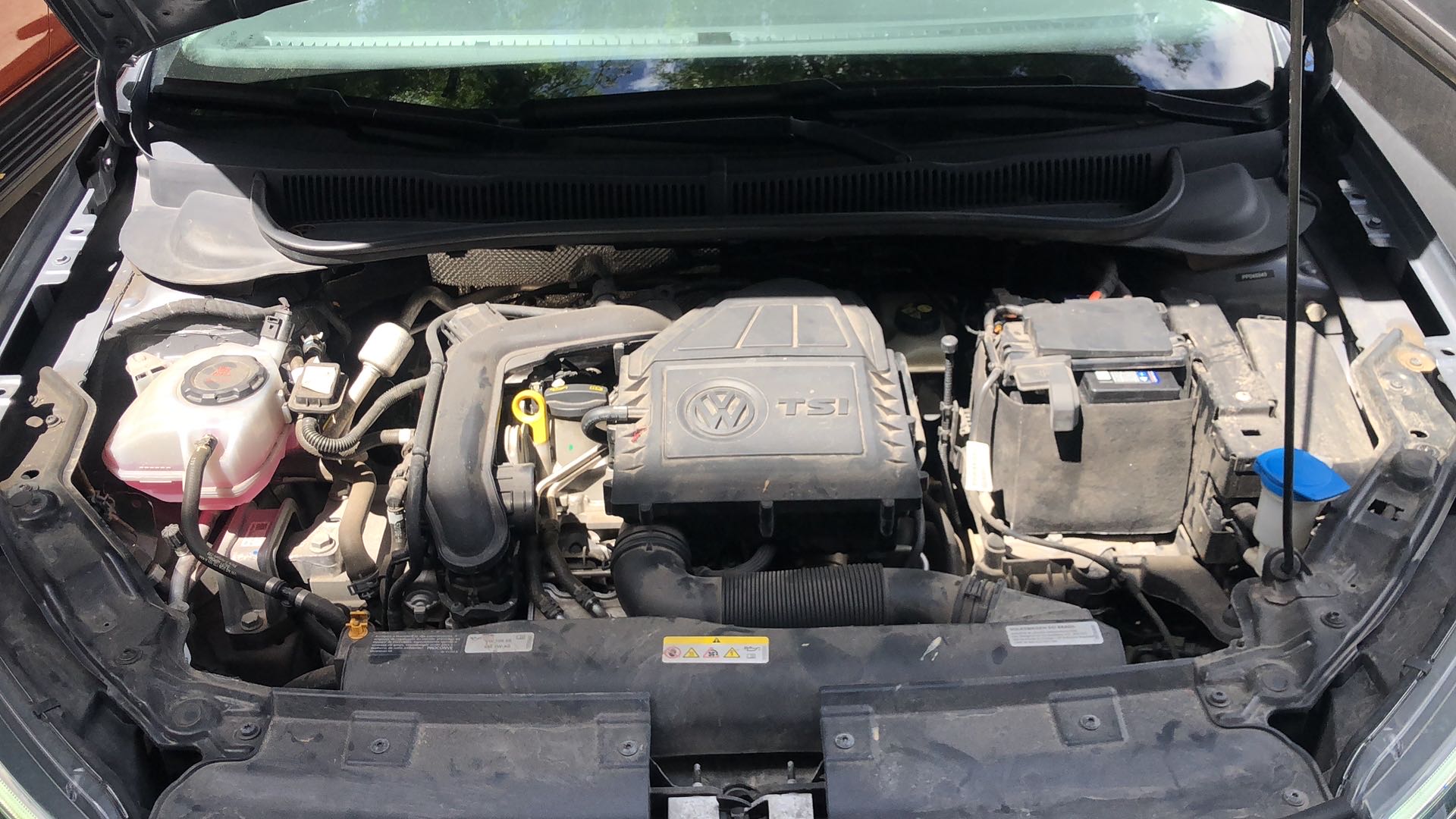 VOLKSWAGEN NIVUS 1.0 200 TSI TOTAL FLEX COMFORTLINE AUTOM&Aacute;TICO