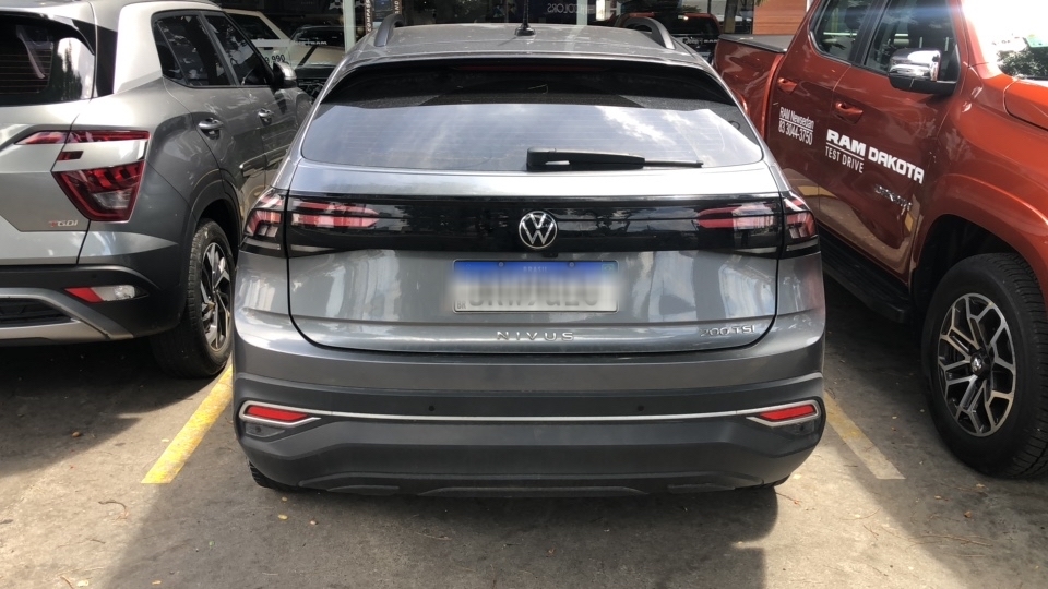 VOLKSWAGEN NIVUS 1.0 200 TSI TOTAL FLEX COMFORTLINE AUTOM&Aacute;TICO