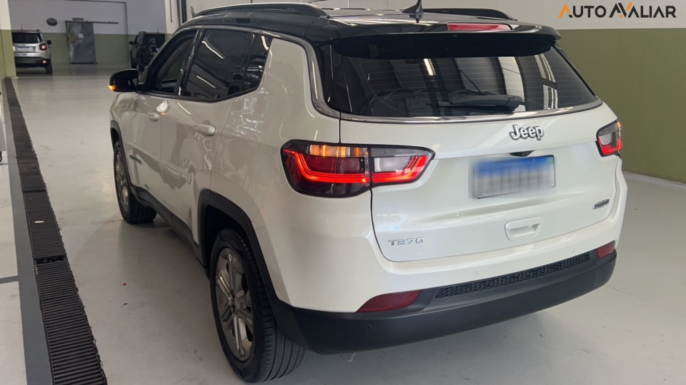 JEEP COMPASS 1.3 T270 TURBO FLEX LONGITUDE AT6