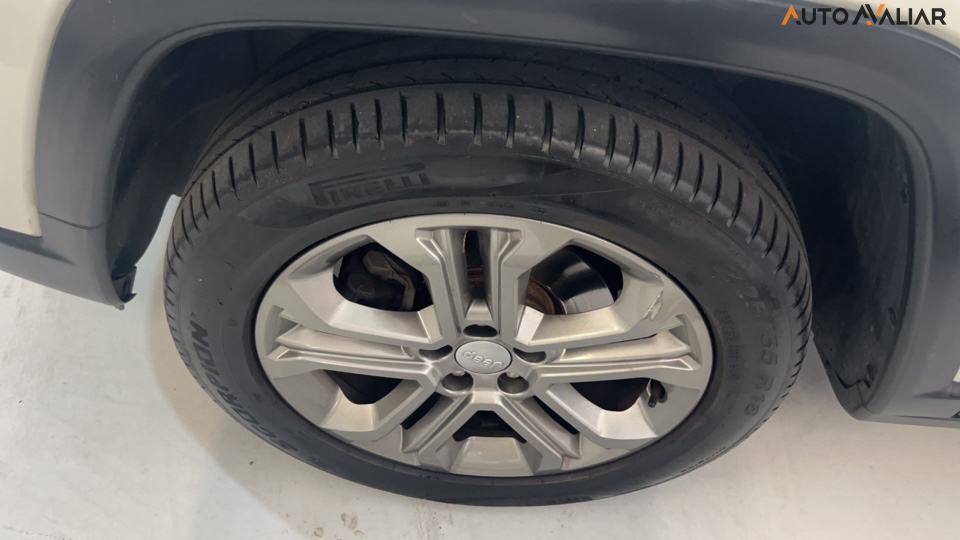JEEP COMPASS 1.3 T270 TURBO FLEX LONGITUDE AT6