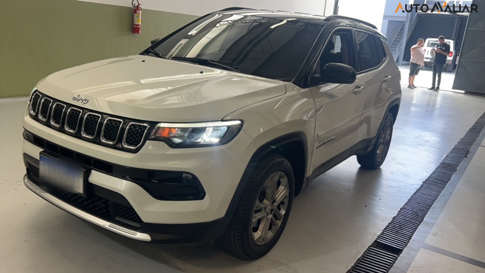 JEEP COMPASS 1.3 T270 TURBO FLEX LONGITUDE AT6