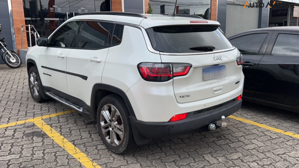 JEEP COMPASS 1.3 T270 TURBO FLEX LONGITUDE AT6