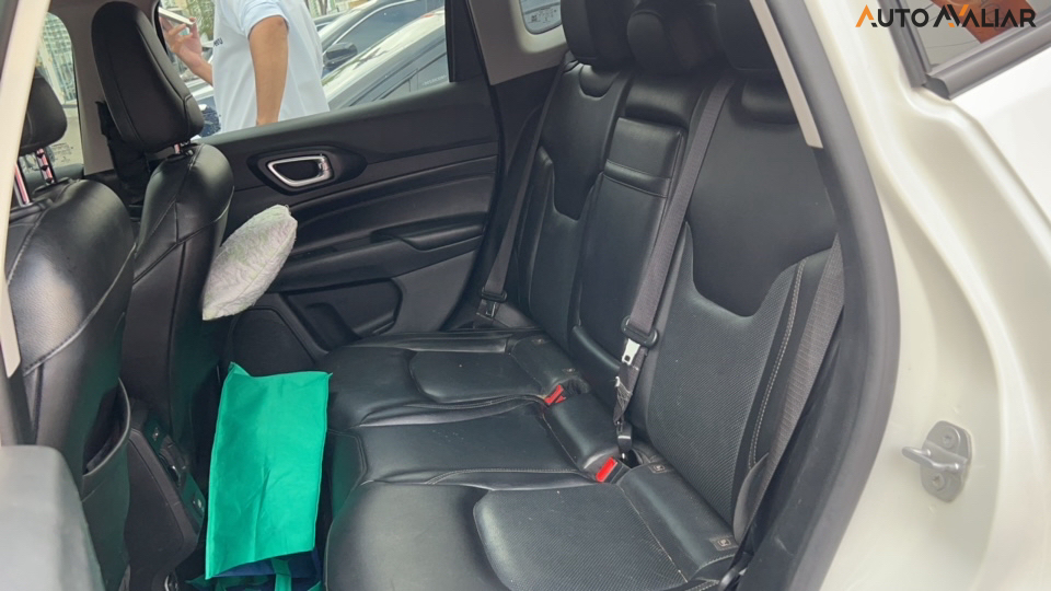 JEEP COMPASS 1.3 T270 TURBO FLEX LONGITUDE AT6