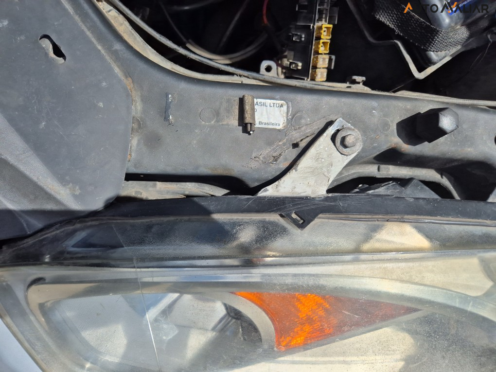 FORD FIESTA 1.6 ROCAM SEDAN 8V FLEX 4P MANUAL