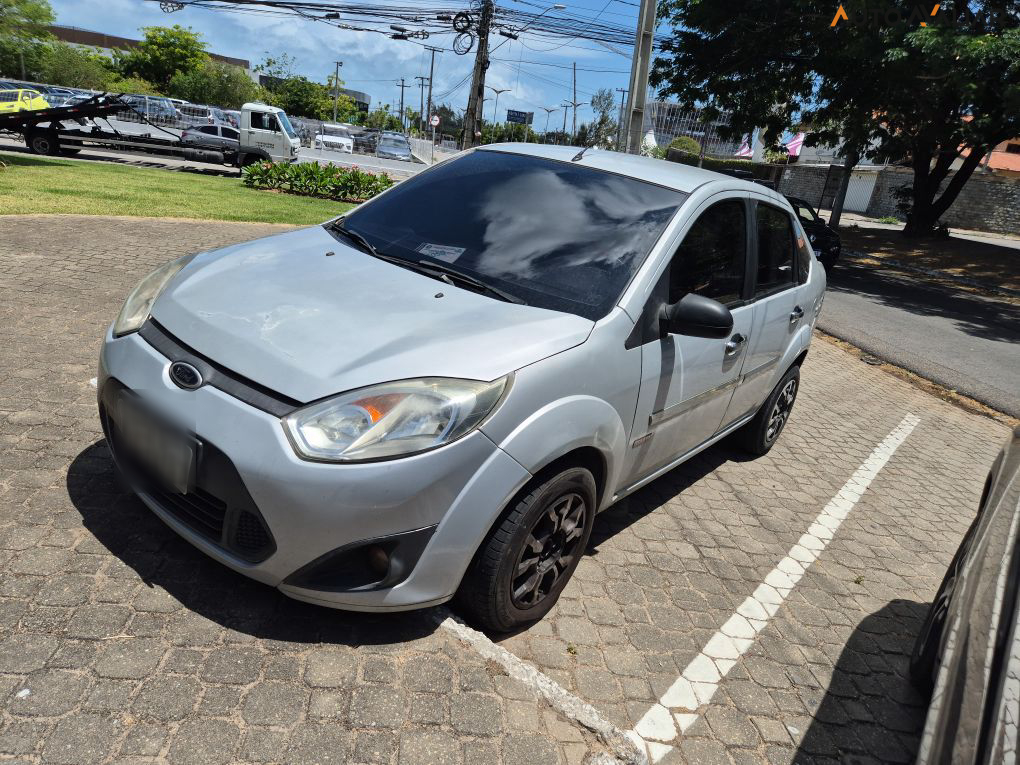 FORD FIESTA 1.6 ROCAM SEDAN 8V FLEX 4P MANUAL