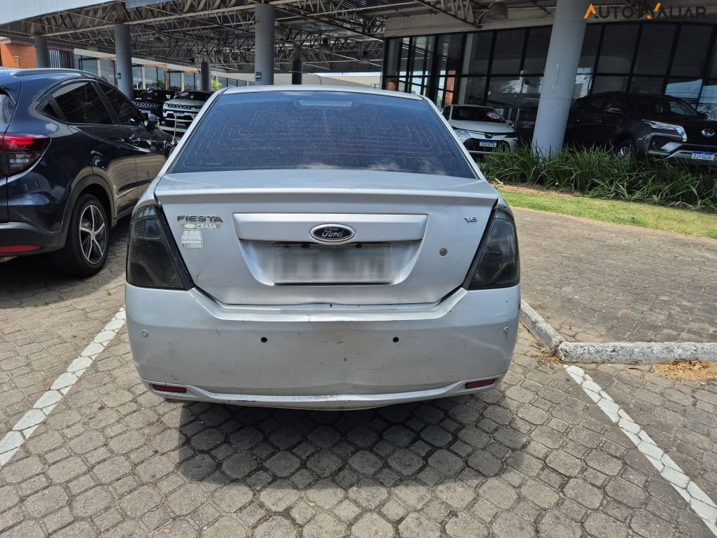 FORD FIESTA 1.6 ROCAM SEDAN 8V FLEX 4P MANUAL