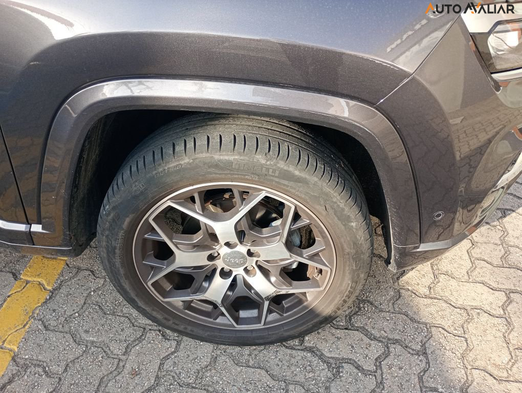 JEEP COMMANDER 2.0 TD380 TURBO DIESEL OVERLAND AT9