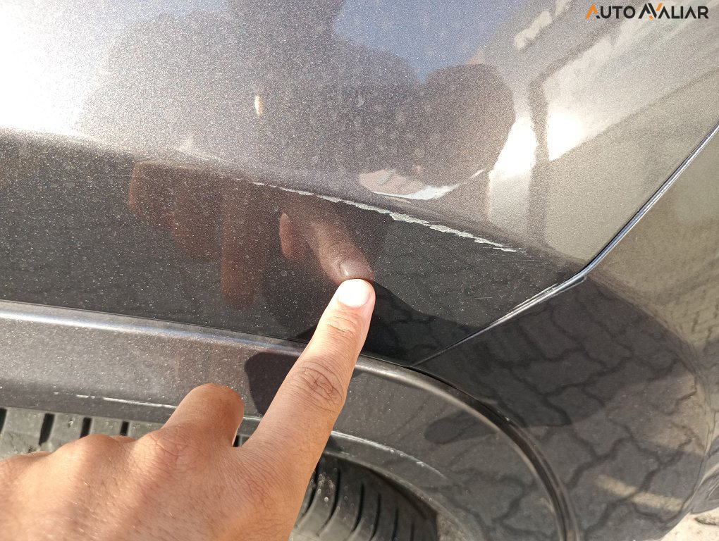 JEEP COMMANDER 2.0 TD380 TURBO DIESEL OVERLAND AT9