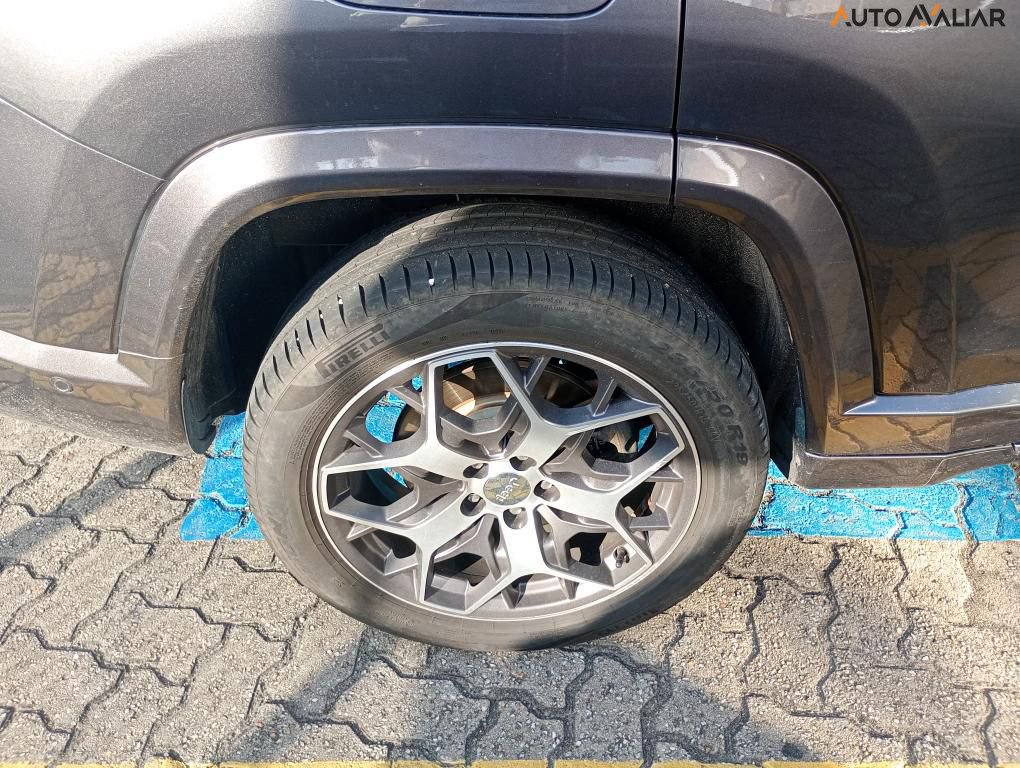 JEEP COMMANDER 2.0 TD380 TURBO DIESEL OVERLAND AT9