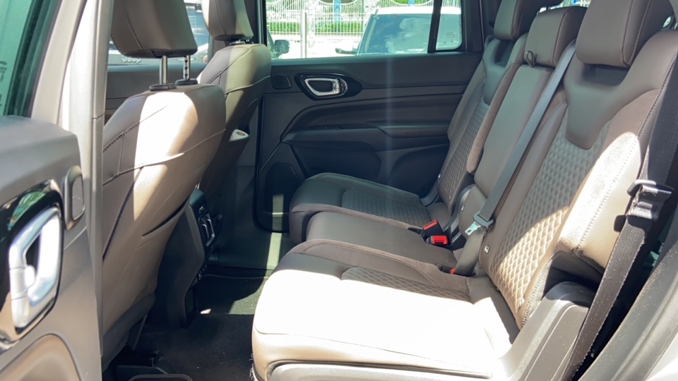 JEEP COMMANDER 2.0 HURRICANE 4 TURBO GASOLINA OVERLAND AT9