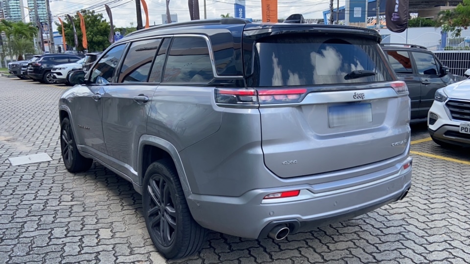 JEEP COMMANDER 2.0 HURRICANE 4 TURBO GASOLINA OVERLAND AT9