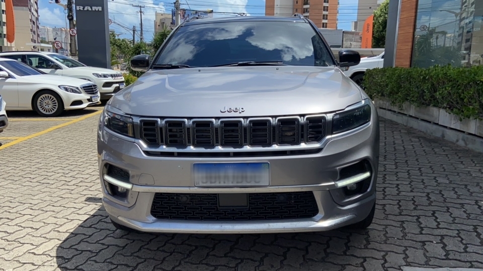 JEEP COMMANDER 2.0 HURRICANE 4 TURBO GASOLINA OVERLAND AT9