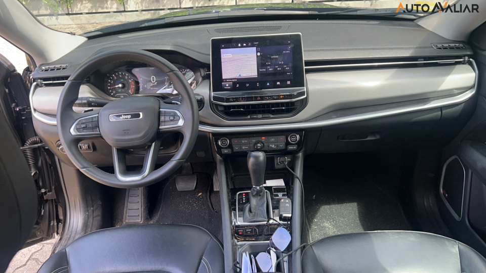 JEEP COMPASS 1.3 T270 TURBO FLEX LONGITUDE AT6