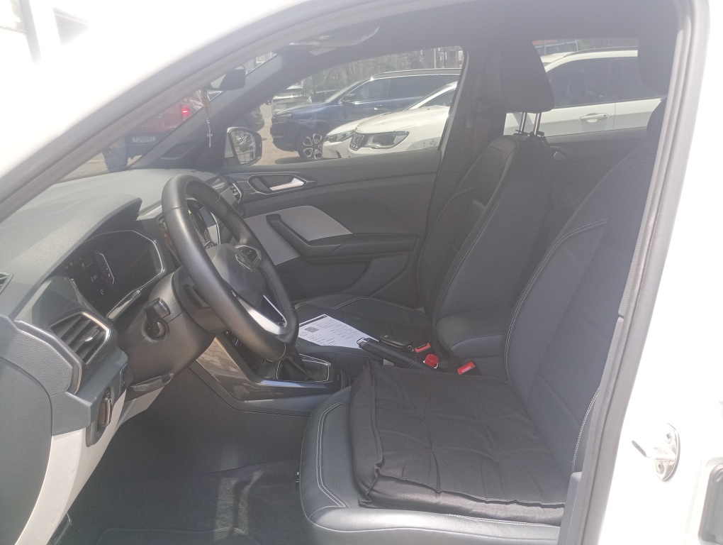 VOLKSWAGEN T-CROSS 1.4 250 TSI TOTAL FLEX HIGHLINE AUTOM&Aacute;TICO