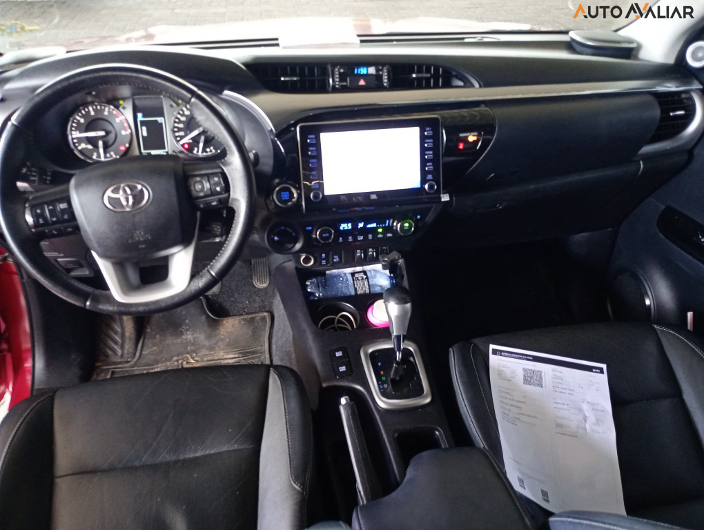 TOYOTA HILUX 2.8 D-4D TURBO DIESEL CD SRX 4X4 AUTOM&Aacute;TICO
