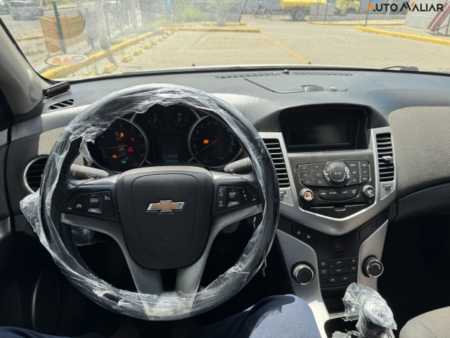 CHEVROLET CRUZE 1.8 LT 16V FLEX 4P MANUAL