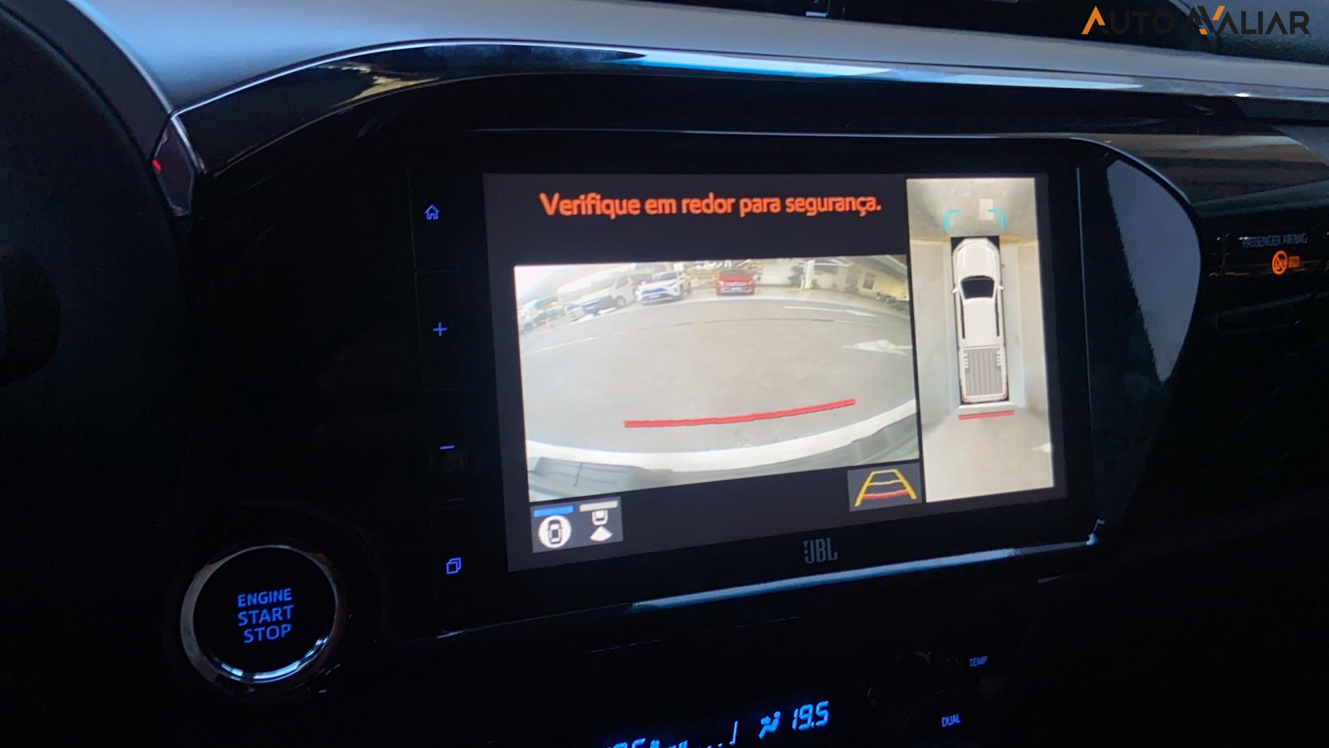 TOYOTA HILUX 2.8 D-4D TURBO DIESEL CD SRX 4X4 AUTOM&Aacute;TICO