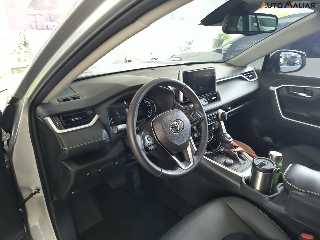 TOYOTA RAV4 2.5 VVT-IE HYBRID SX CONNECT AWD CVT