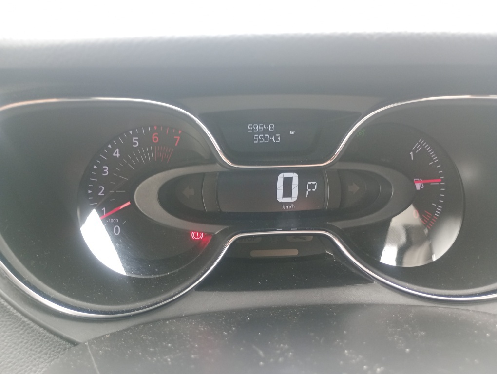 RENAULT CAPTUR 1.6 16V SCE FLEX INTENSE X-TRONIC