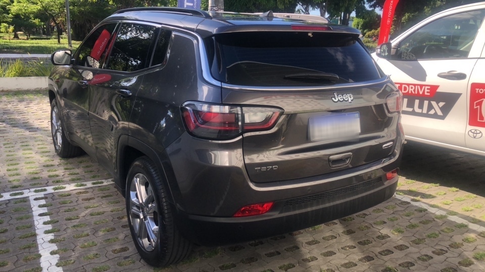 JEEP COMPASS 1.3 T270 TURBO FLEX LONGITUDE AT6