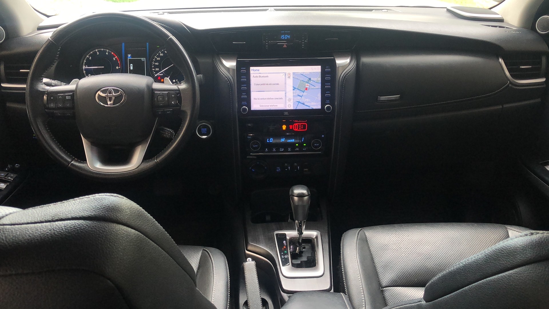 TOYOTA HILUX SW4 2.8 D-4D TURBO DIESEL SRX 7L 4X4 AUTOM&Aacute;TICO