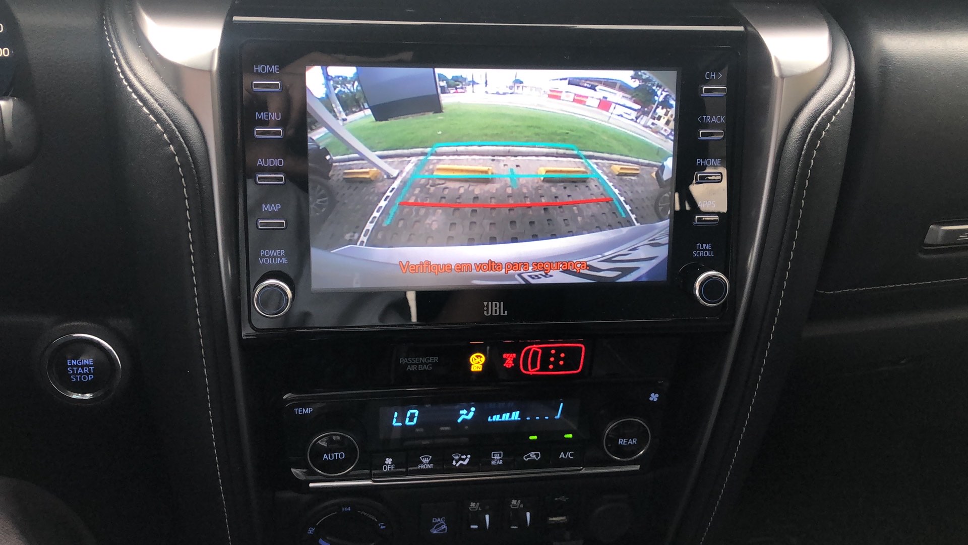 TOYOTA HILUX SW4 2.8 D-4D TURBO DIESEL SRX 7L 4X4 AUTOM&Aacute;TICO