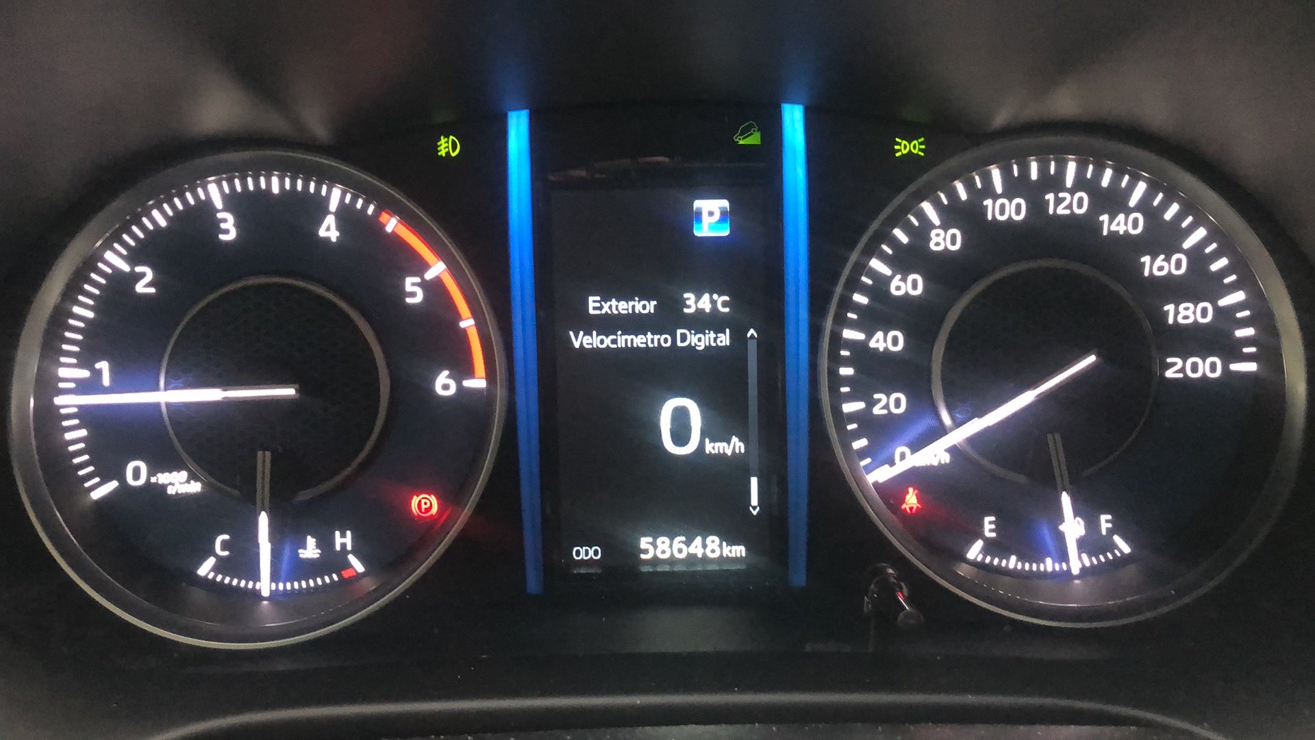 TOYOTA HILUX SW4 2.8 D-4D TURBO DIESEL SRX 7L 4X4 AUTOM&Aacute;TICO